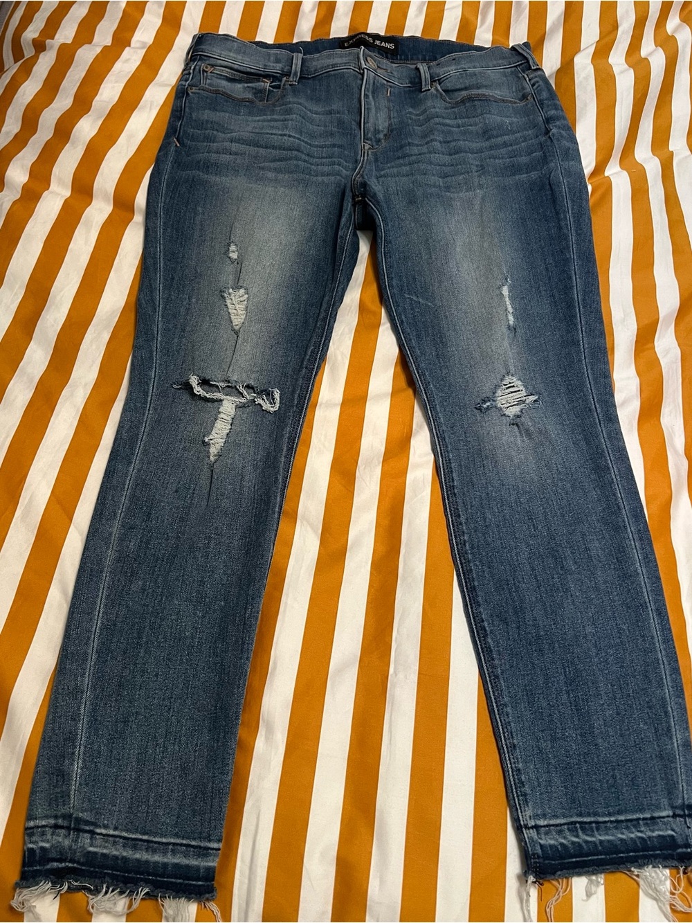 Express Cropped Jeans